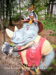 77788032-F469-4654-837D-878762A487C3