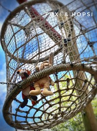 93009F3A-D30B-4022-A767-F560C28ED9D4